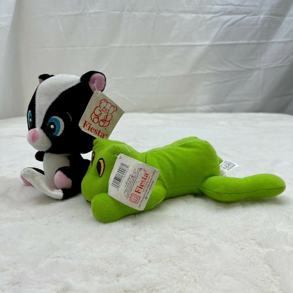 2 Fiesta 7" Plush Stuffed Toys Rose Skunk and Lay Down Floppy Frog - Picture 8 of 12